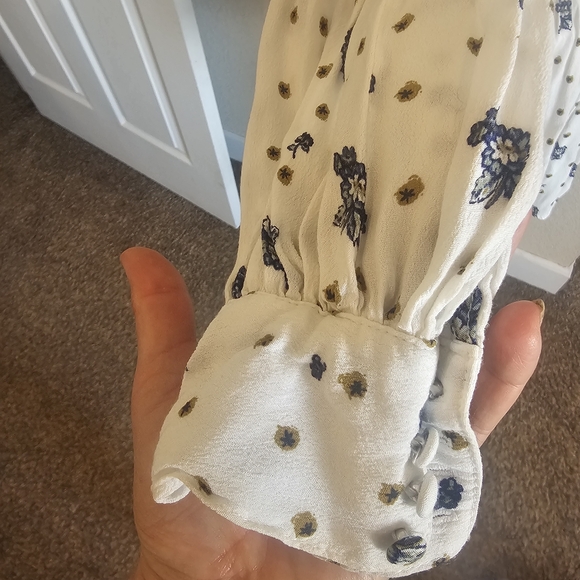 FREE PEOPLE Two Faces Long Sleeve Ruched Short BoHo Floral Dress White/blue. XS - Picture 8 of 16